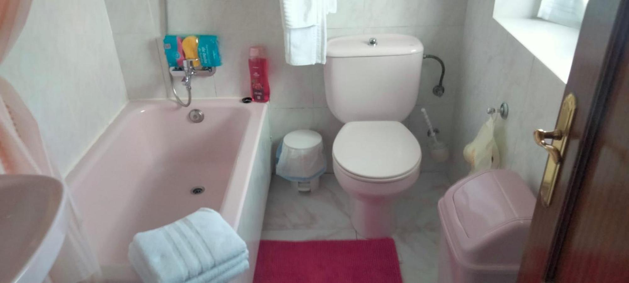 Apartamentos Turisticos El Ponton Arnuero Luaran gambar