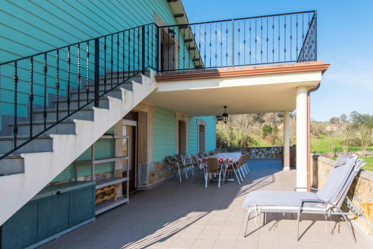 Apartamentos Turisticos El Ponton Arnuero Luaran gambar