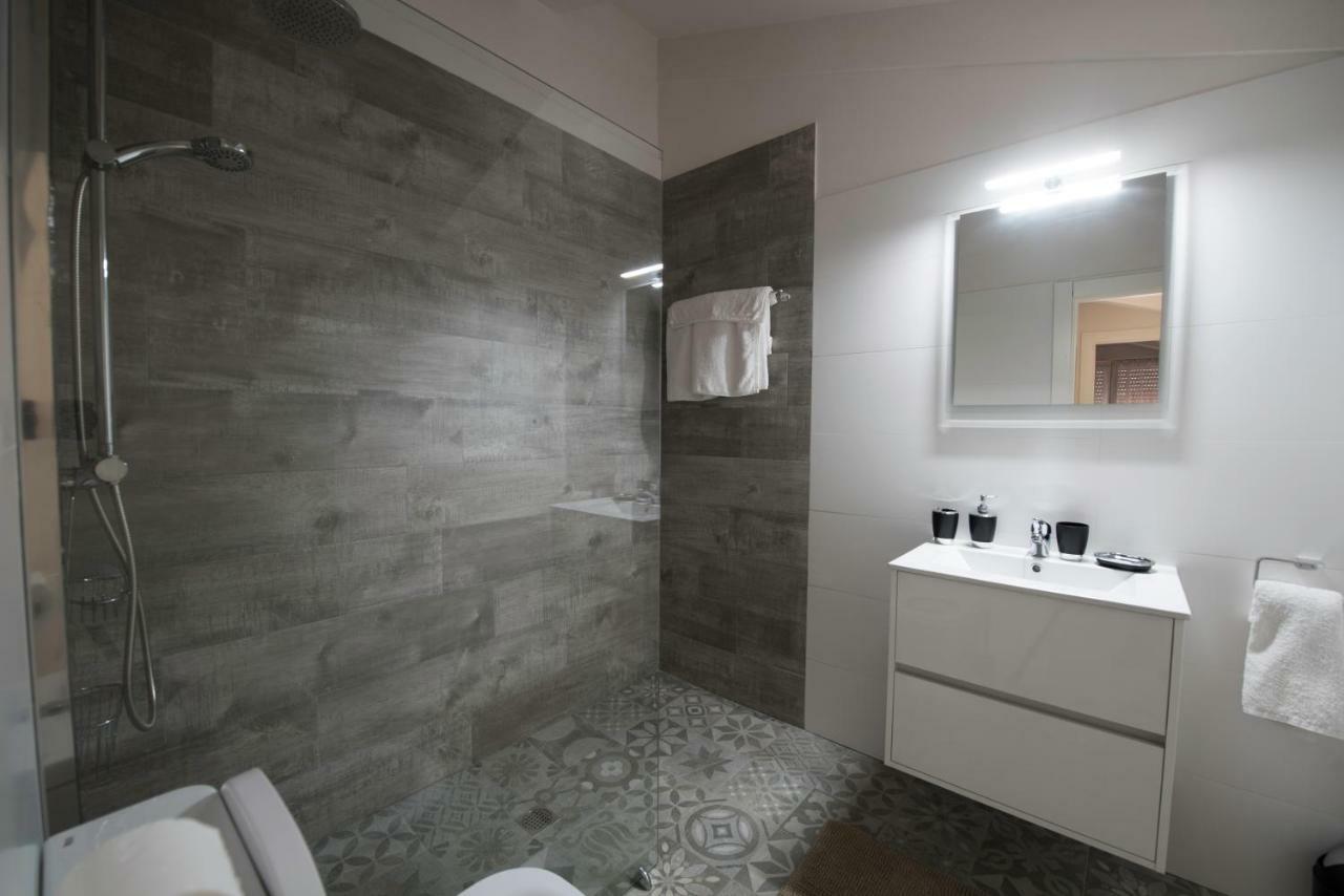 Apartamentos Turisticos El Ponton Arnuero Luaran gambar