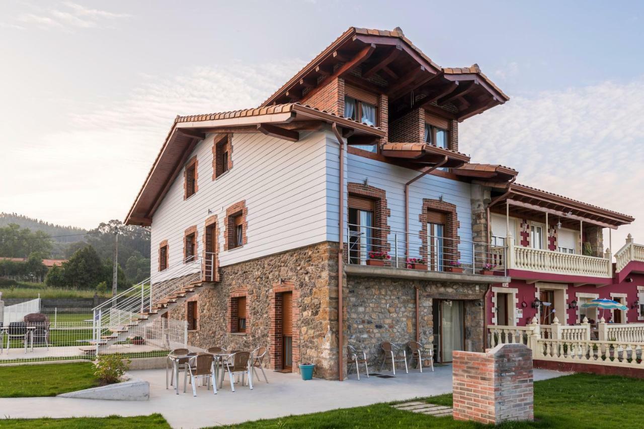 Apartamentos Turisticos El Ponton Arnuero Luaran gambar